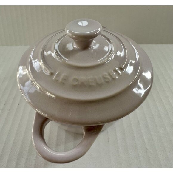 Le Creuset Mini Cocotte Petite Round Casserole 8 oz Stoneware Lavender 0.25L NOS - Picture 1 of 11